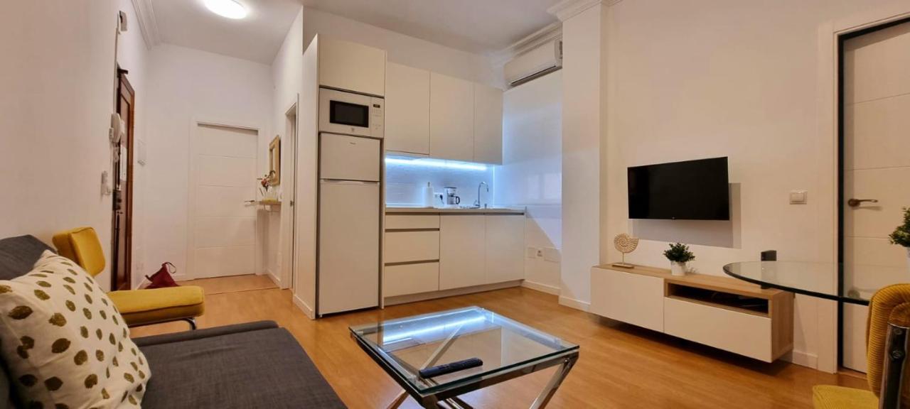 Gleaming & Well Located Apartment In Malaga Center מראה חיצוני תמונה
